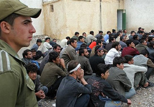 دستگیری بیش از 140 اتباع بیگانه در مرزهای هرمزگان