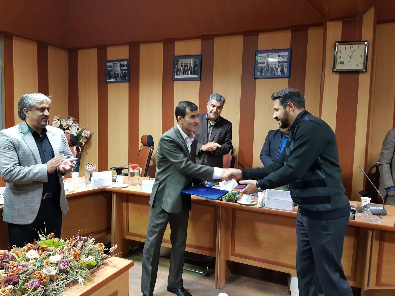 12 انتصاب در هیئت کشتی شهرستان کرمان + تصاویر 12 انتصاب در هیئت کشتی شهرستان کرمان + تصاویر