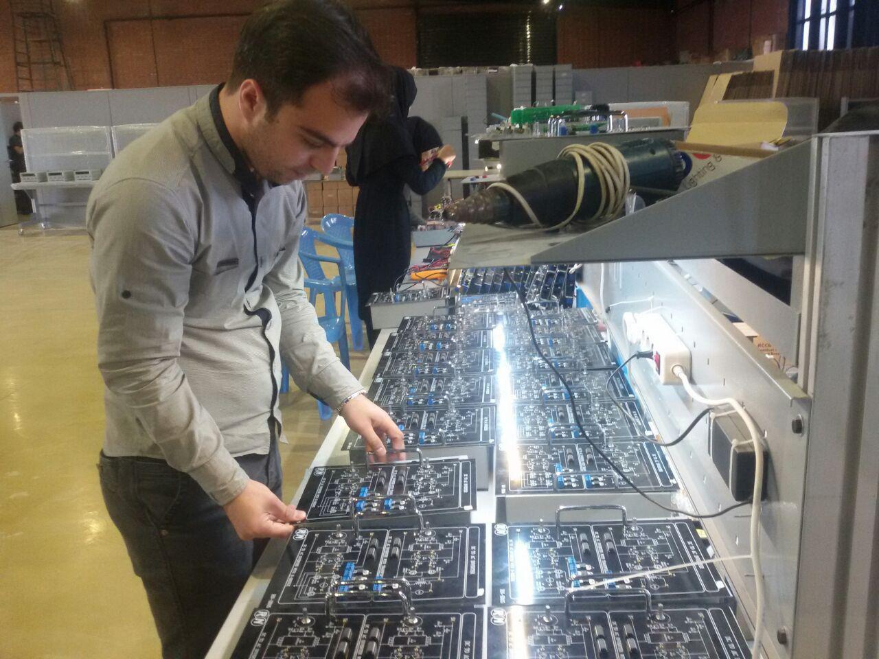 افتتاح کارخانه تولید قطعات الکترونیک در رزن با حضور وزیر تعاون