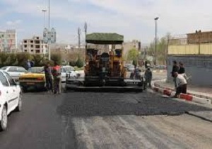 عملیات آسفالت تقاطع غیرهمسطح قرآن سنندج آغاز شد