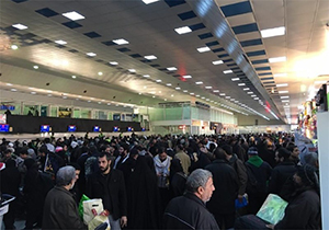 ازدحام زائران اربعین در فرودگاه نجف + فیلم