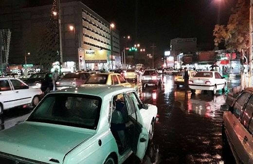 آغاز بارش باران در اراک + عکس