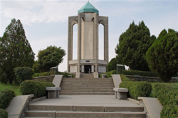 شهردار همدان باز هم در صحن شورای شهر حاضر نشد
