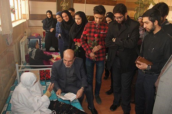 بازدید فرماندار همدان از مرکز نگهداری شبانه&zwnj;روزی سالمندان