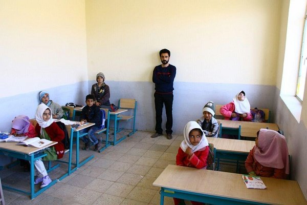 ایجاد ردیف مستقل مالی برای معلمان خرید خدمات آموزشی/ تخصیص ۷۰ میلیارد تومان اعتبار برای پرداخت معوقات