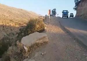 حرکت روی خط مرگ در جاده ارمند + فیلم