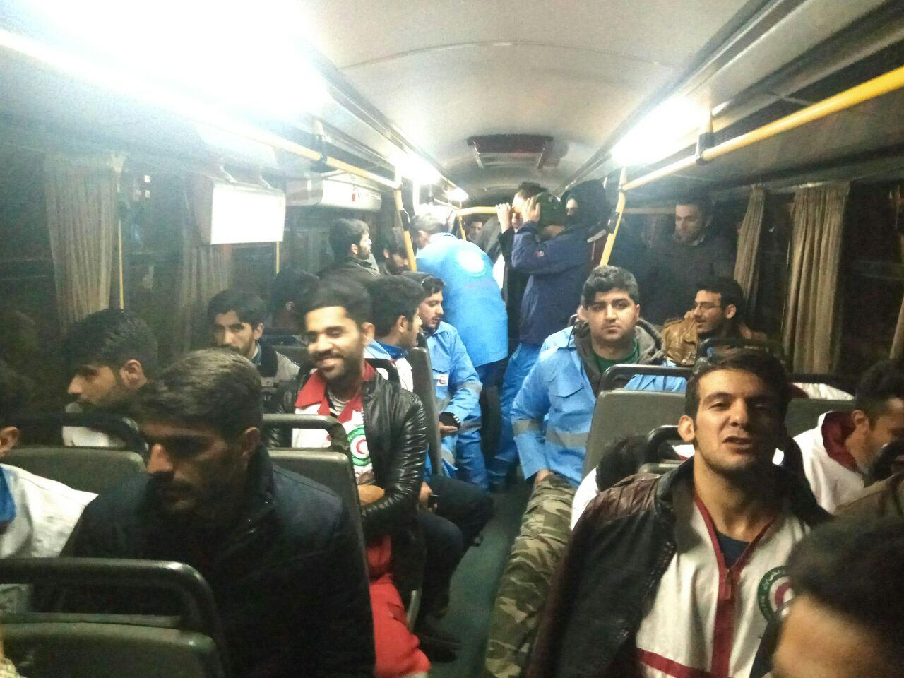 با وجود کم توجهی مدیران دانشگاه امدادرسانی از سوی دانشجویان ادامه دارد