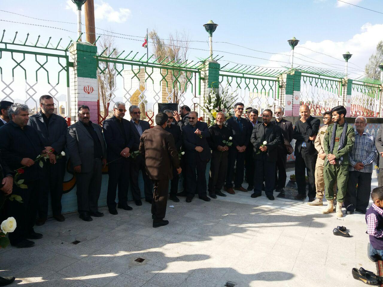 تجدید میثاق اصحاب رسانه سیستان و بلوچستان با شهید محسن خزایی تجدید میثاق اصحاب رسانه سیستان و بلوچستان با شهید محسن خزایی