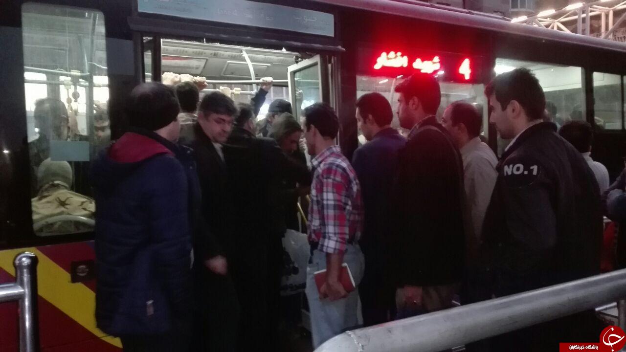 تصاویری از تراکم جمعیت در بی&zwnj;آرتی پایانه جنوب - پایانه افشار