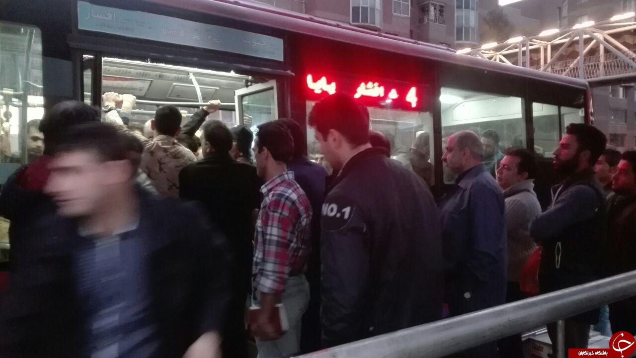 تصاویری از تراکم جمعیت در بی&zwnj;آرتی پایانه جنوب - پایانه افشار