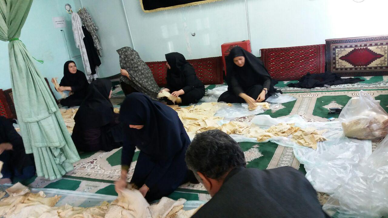 تهیه اقلام مورد نیاز زلزله زدگان توسط اداره منابع طبیعی تهیه اقلام مورد نیاز زلزله زدگان توسط اداره منابع طبیعی