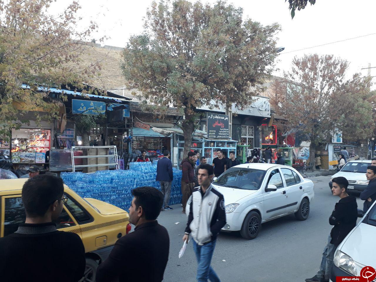 پایگاه جمع&zwnj;آوری کمک&zwnj;های مردمی پیرانشهر برای زلزله&zwnj;زدگان + تصاویر