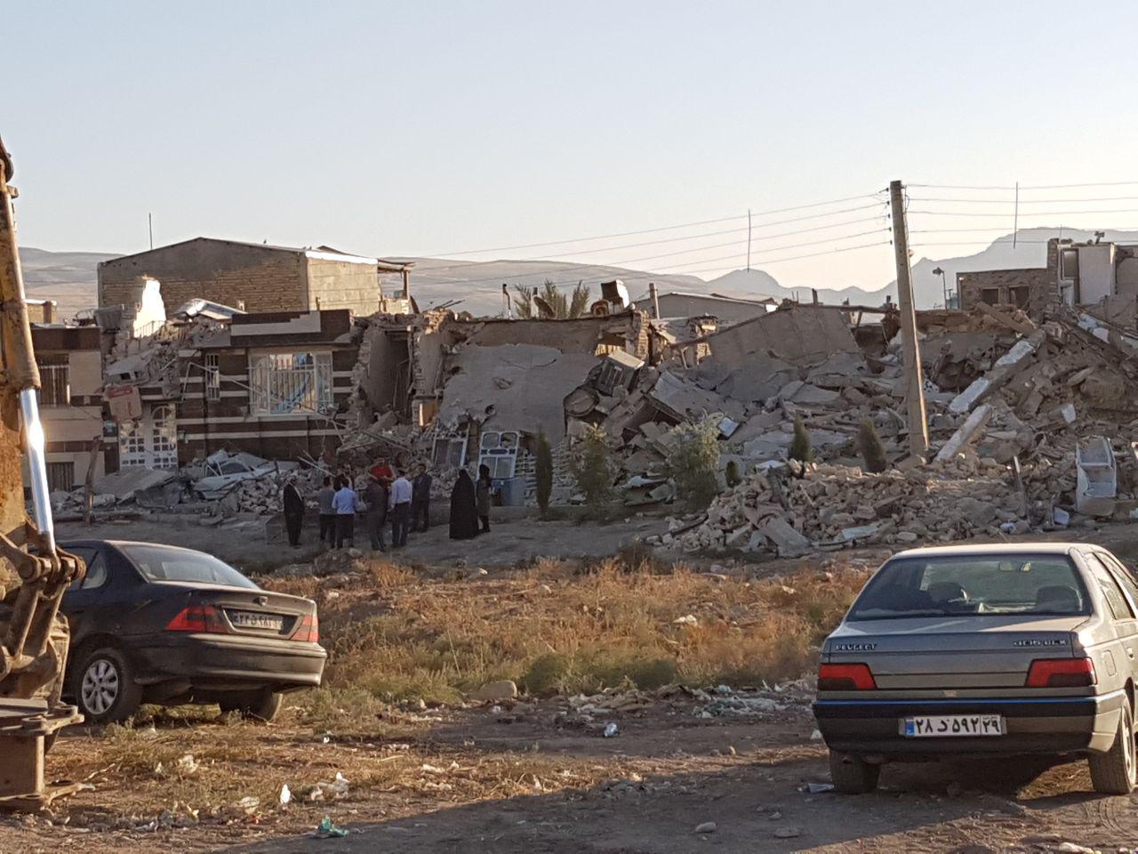 مردم در سرمای شدید، بدون چادر و لباس گرم سرگردانند