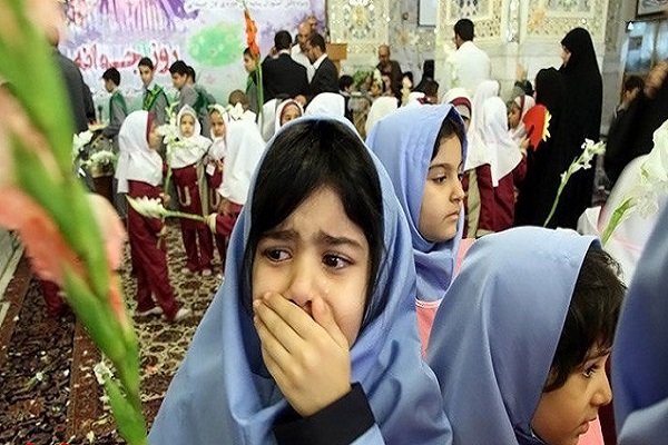 والدین نخستین عامل کنترل اضطراب در کودکان