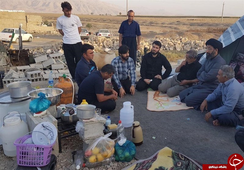 میثم مطیعی به مناطق زلزله زده کرمانشاه رفت + تصاویر میثم مطیعی به مناطق زلزله زده کرمانشاه رفت + تصاویر