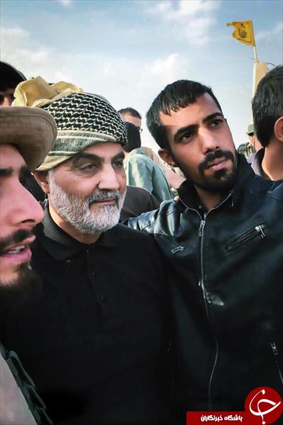 بازدید سرزده سردار سلیمانی از رزمندگان نجبا در خط دیرالروز+ تصاویر
