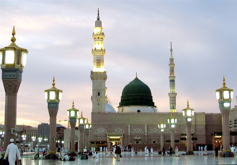 قرائت زیارت حضرت رسول اکرم(ص) از بعید در همدان