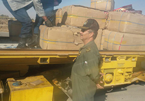ارسال اقلام مورد نیاز زلزله زدگان از پایگاه هوایی شهید بابایی اصفهان