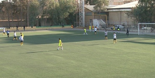 صبا در خانه شکست خورد