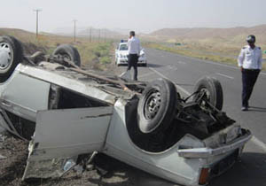 یک فوتی و دو مصدوم در واژگونی خودرو