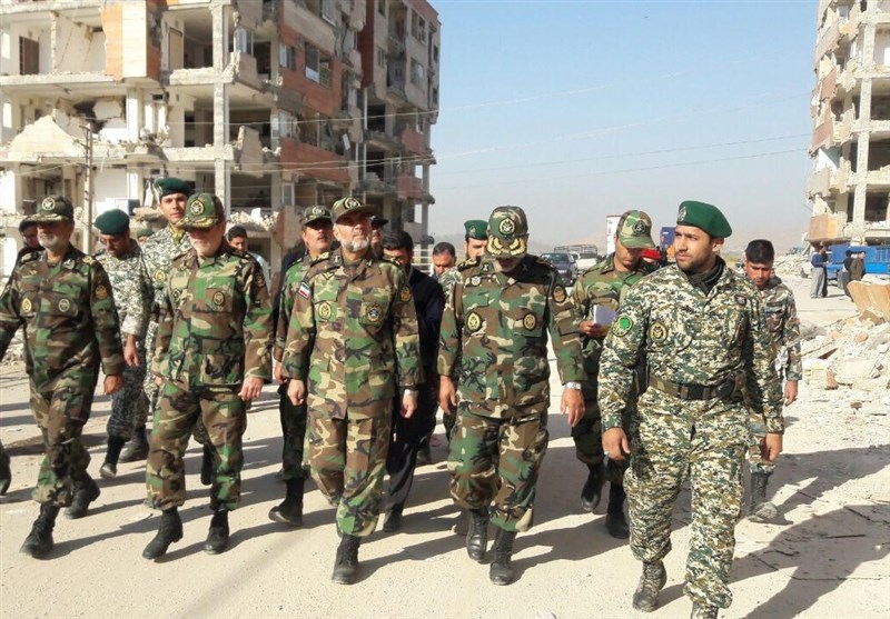 جانشین فرمانده ارتش وارد سرپل ذهاب شد/ بازدید امیر دادرس از مناطق زلزله&zwnj;زده