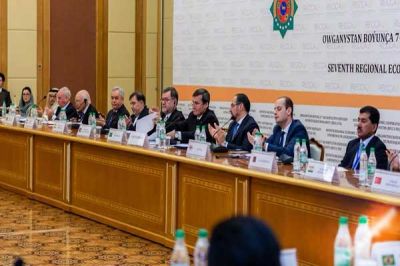 قرارداد انتقال برق میان افغانستان و ازبکستان امضا می شود