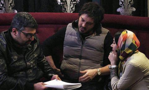 خبر شب**** خبرهایی از &laquo;آوار&raquo;،&laquo;شاید عشق نبود&raquo; و &laquo;خونمردگی&raquo;