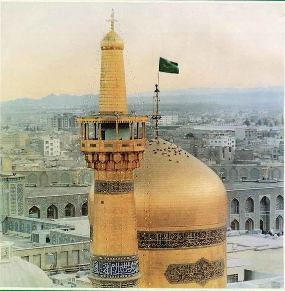 حرم رضوی میزبان زائران پیاده خورشید هشتم