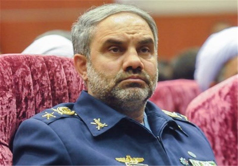 بازدید فرمانده نیروی هوایی ارتش از مصدومان زلزله غرب کشور