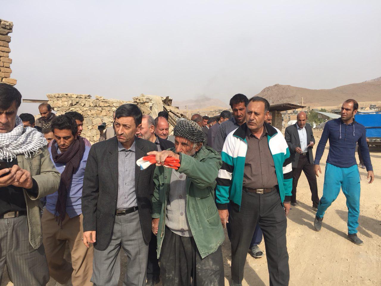 120 خانواده تحت پوشش کمیته امداد در زلزله داغدار شدند/ آسیب به منازل 6 هزار مددجو