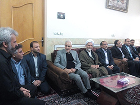 دیدار استاندار اصفهان با خانواده شهید حججی