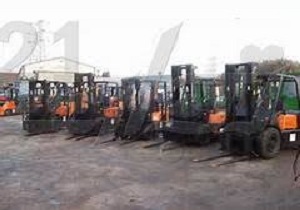 توقیف دودستگاه تریلی با 11 میلیارد ریال محموله قاچاق دریزد
