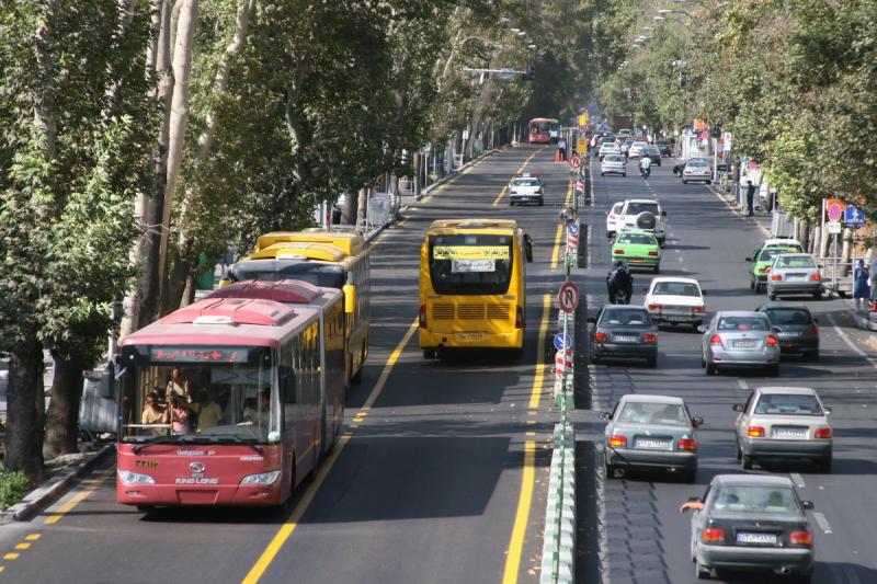 اتوبوس&zwnj;ها کارتخوان نداشتند، کرایه پرداخت نکنید