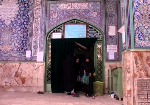 تخریب و تخلیه ۱۰۷ مغازه حریم امامزاده زیدبن علی (ع) خرم آباد