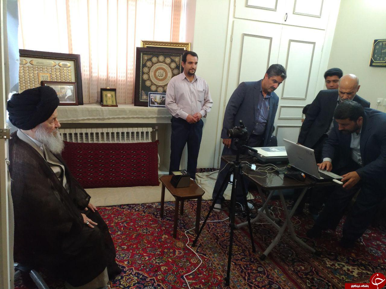 ایستگاه سیار ثبت نام کارت ملی هوشمند در منزل علما+تصویر