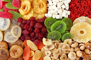 کاهش وزن شگفت انگیز با مصرف 9 میوه خشک شده