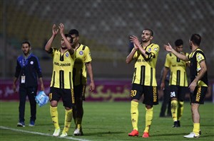 پارس جنوبی جم بدون غایب مقابل پرسپولیس