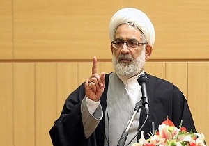 اسرار بیمار نزد پزشکان امانت است/ نحوه ی اجرای قوانین در کشور ضعف دارد