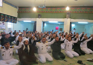 اقامه نماز وحدت در پایگاه دریایی شهدای تکاورخرمشهر و آبادان
