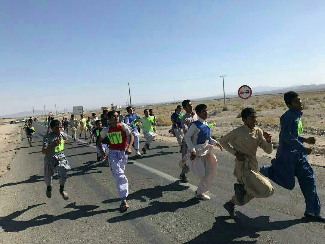 برگزاری رقابت دو و میدانی با حضور ۵۰ دونده در بخش لادیز میرجاوه