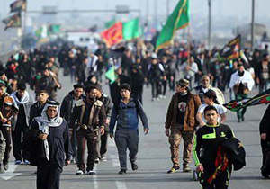 حضور زائران اربعین حسینی در مرز مهران + فیلم