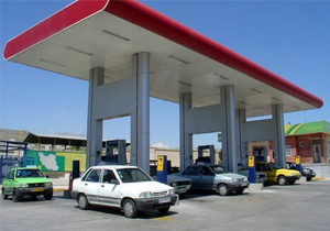 کارت سوخت بنزین برخی جایگاه های استان مسدود می شود