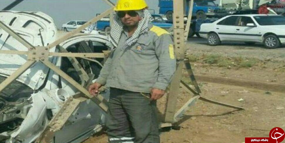 برخورد خودرو با دکل برق + تصاویر