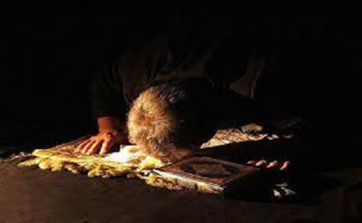 آثار و فضیلت های نماز شب