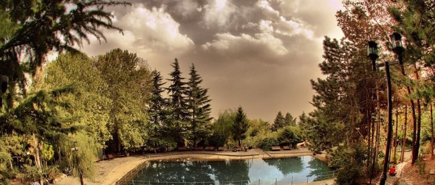 پاتوق رمانتیک بالای شهر تهران +تصاویر