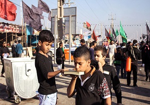 خدمت رسانی کودکان،جوانان و نوجوانان در مسیر کربلا