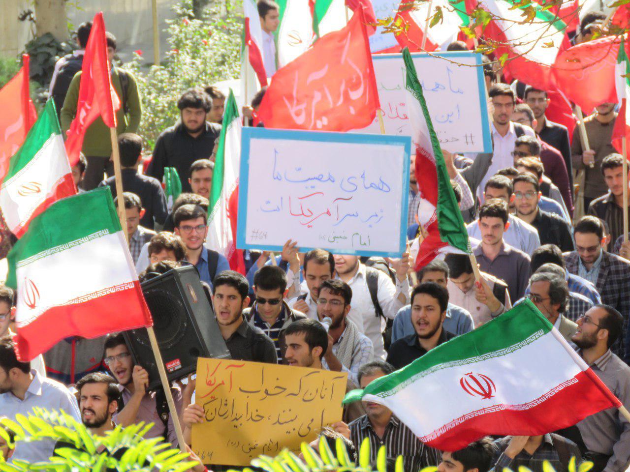 هرگونه زمزمه درباره مذاکره بر سر توان نظامی، سخن گزافی است