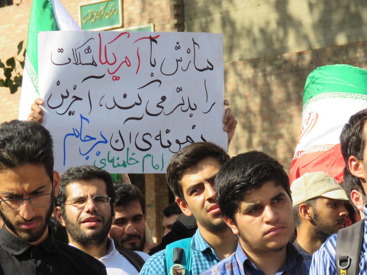 هرگونه زمزمه درباره مذاکره بر سر توان نظامی، سخن گزافی است