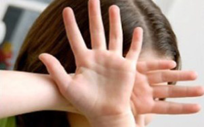 رسوایی دیگر برای پلیس آمریکا؛ اذیت و آزار دختر 18 ساله! + عکس