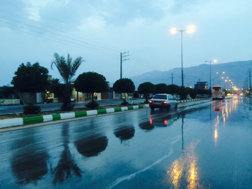 ترنم زیبای باران در عسلویه + فیلم